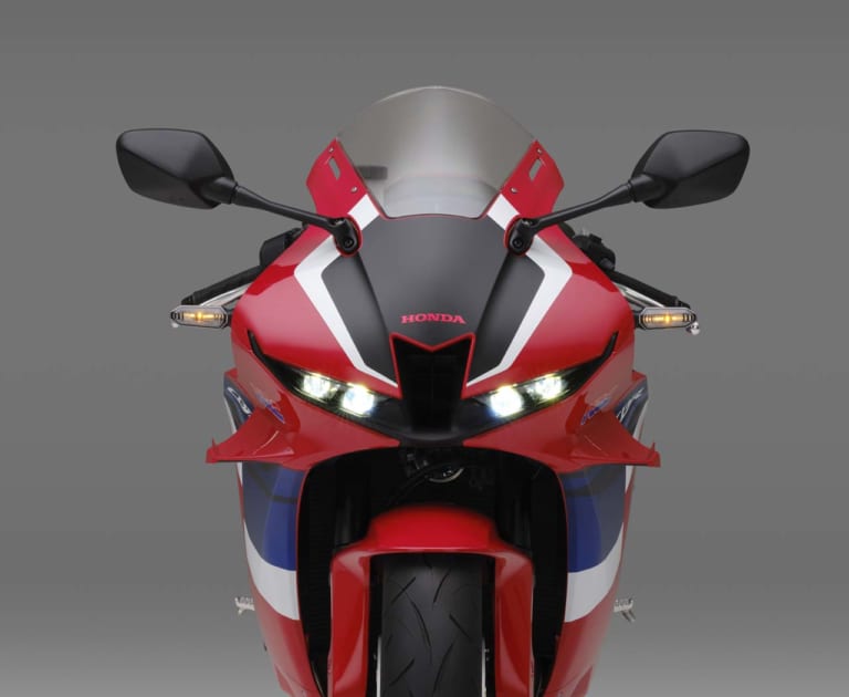 ホンダ CBR600RR|最新中古相場もわかる! 人気バイク歴代モデル図鑑:ホンダCBR600RR【大幅な電脳化を果たした2020年モデル】