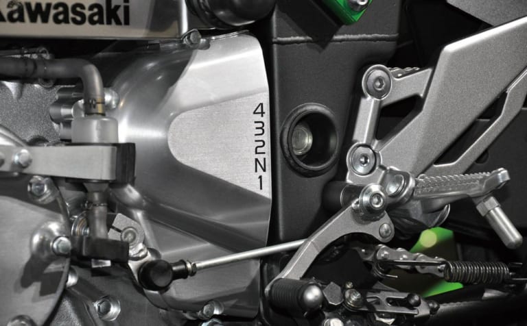 カワサキ EVプロジェクト|電動バイクが時代を変えるために必要なのは”強烈なインパクト”〈バイク新車近未来予想〉