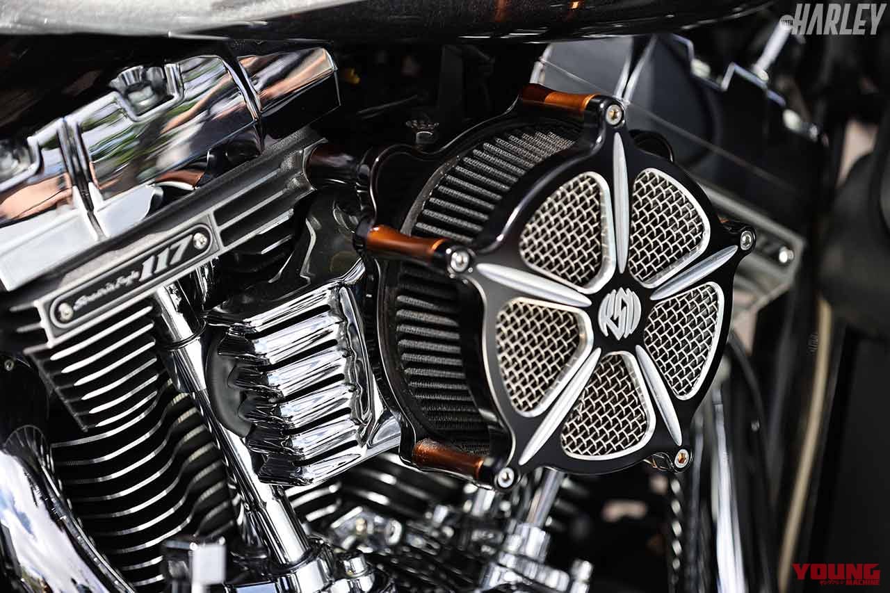 ハーレーダビッドソンFLHXSEストリートグライドCVOカスタム|最高級ツアラー・ストリートグライドCVOをカスタム【ハーレートレンドNEWS】