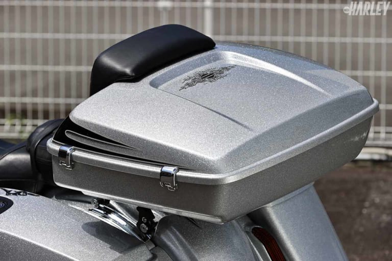 ハーレーダビッドソンFLHXSEストリートグライドCVOカスタム|最高級ツアラー・ストリートグライドCVOをカスタム【ハーレートレンドNEWS】