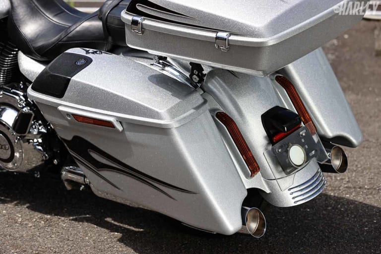 ハーレーダビッドソンFLHXSEストリートグライドCVOカスタム|最高級ツアラー・ストリートグライドCVOをカスタム【ハーレートレンドNEWS】