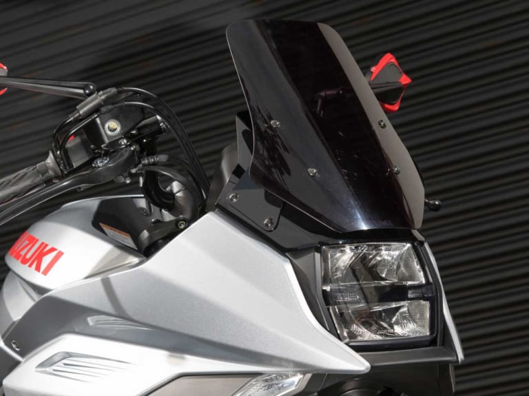 スズキKATANAを単価1万円台のカスタムパーツで初代イメージに回帰〈ハリケーン〉|スズキKATANAを単価1万円台のカスタムパーツで初代イメージに回帰〈ハリケーン〉