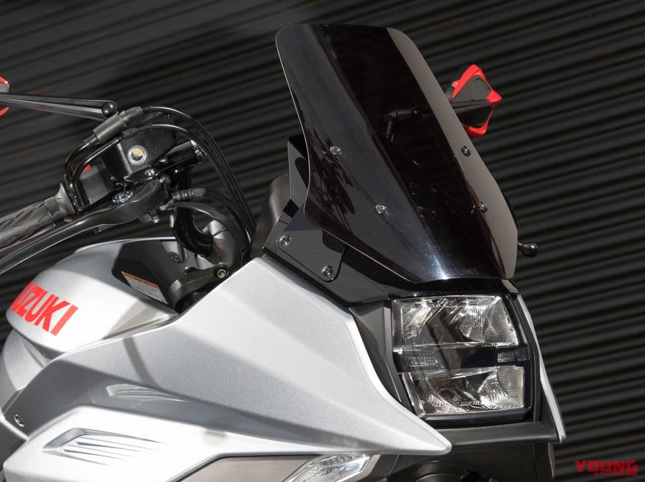 スズキKATANAを単価1万円台のカスタムパーツで初代イメージに回帰〈ハリケーン〉|スズキKATANAを単価1万円台のカスタムパーツで初代イメージに回帰〈ハリケーン〉