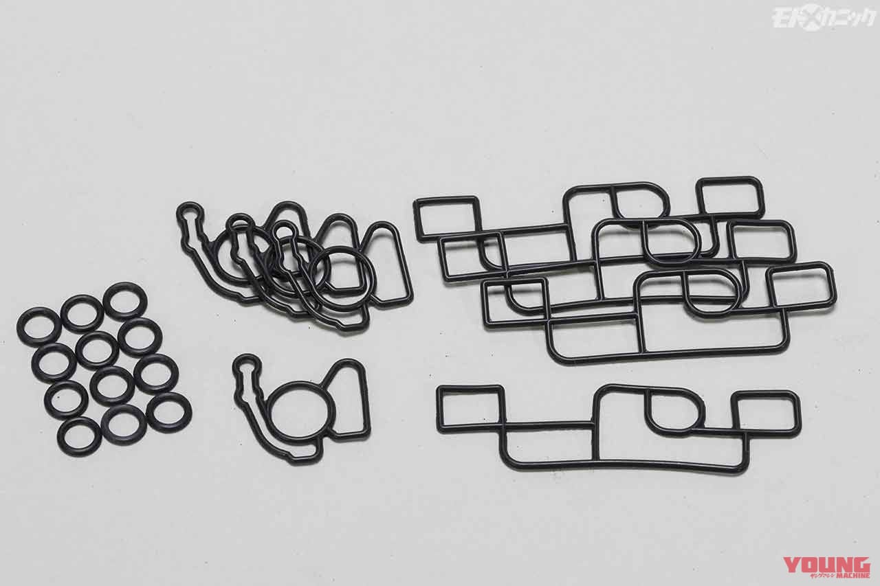 フッ素ゴムを金型で成型したキースターオリジナルのガスケット|ケーヒン製FCRキャブのオーバーホールにキースター「燃調キット」が効く理由