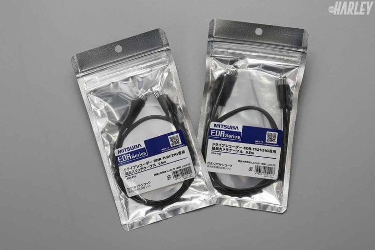 ミツバサンコーワ ドライブレコーダー EDR-21GL|延長ケーブル同梱でウルトラ系ハーレーでも配線OKのドライブレコーダー〈EDR-21GL〉