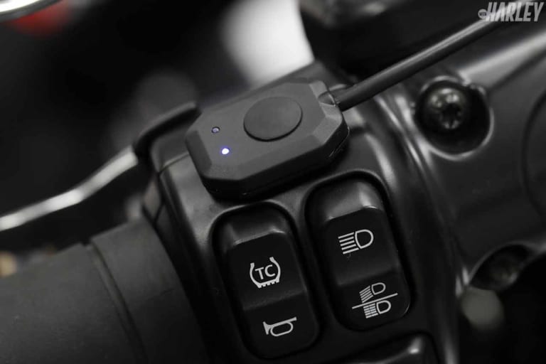 延長ケーブル同梱でウルトラ系ハーレーでも配線OKのドライブレコーダー〈EDR-21GL〉|延長ケーブル同梱でウルトラ系ハーレーでも配線OKのドライブレコーダー〈EDR-21GL〉