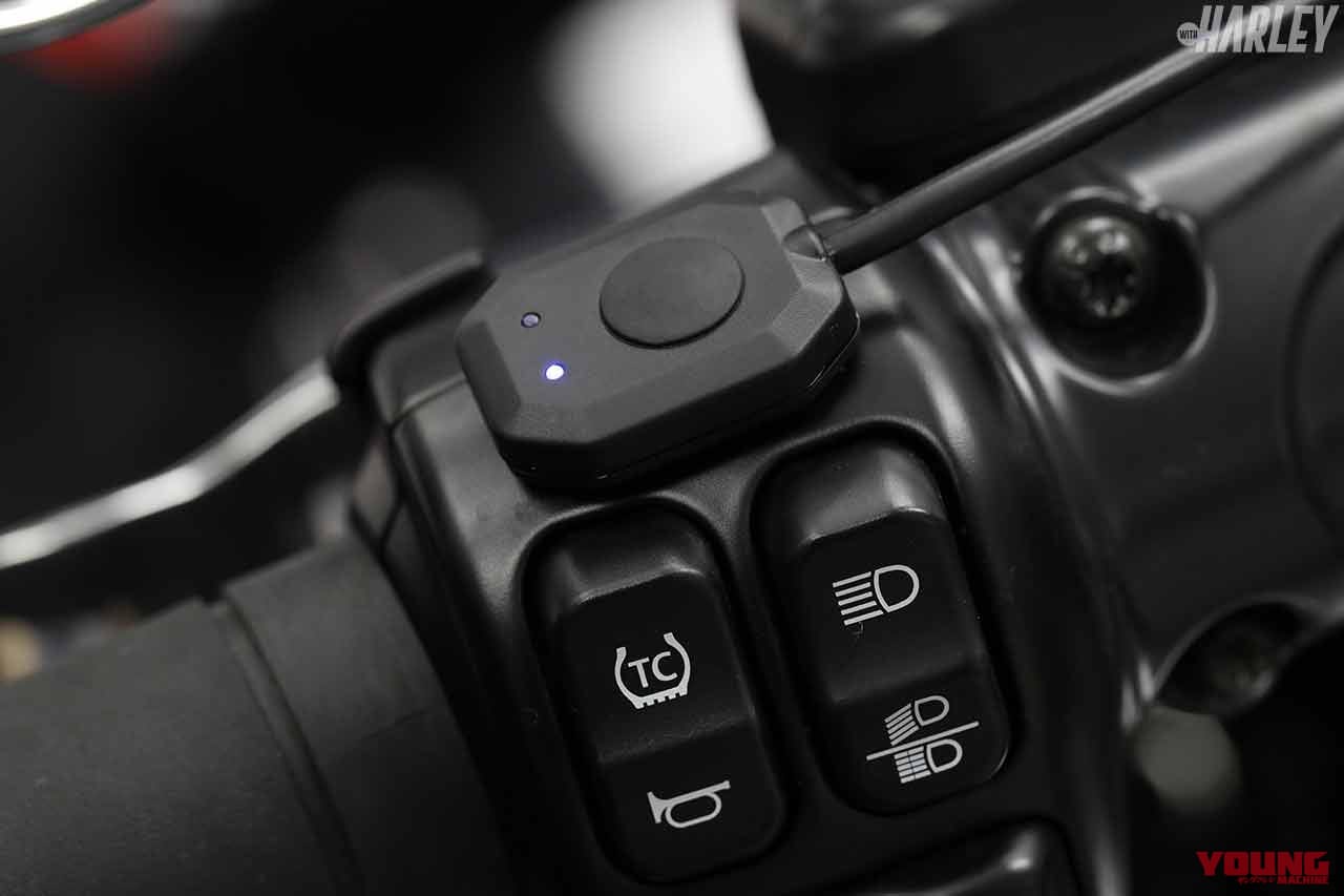 |延長ケーブル同梱でウルトラ系ハーレーでも配線OKのドライブレコーダー〈EDR-21GL〉