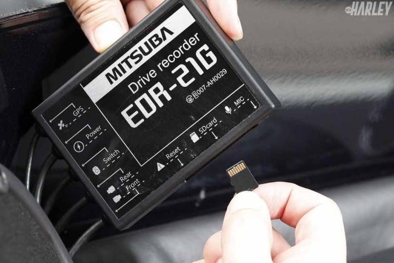 延長ケーブル同梱でウルトラ系ハーレーでも配線OKのドライブレコーダー〈EDR-21GL〉|延長ケーブル同梱でウルトラ系ハーレーでも配線OKのドライブレコーダー〈EDR-21GL〉