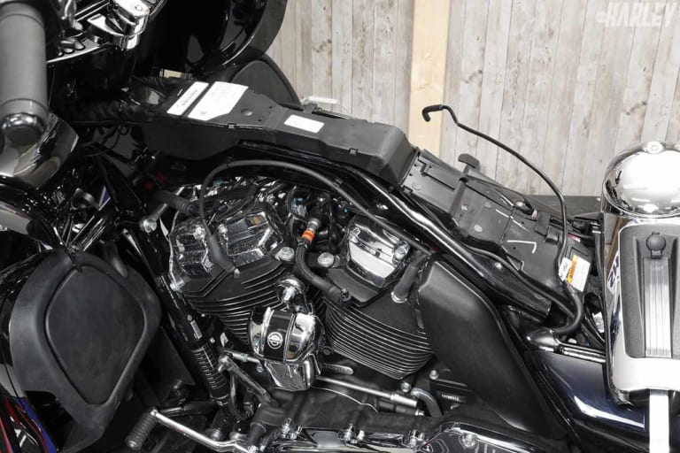 延長ケーブル同梱でウルトラ系ハーレーでも配線OKのドライブレコーダー〈EDR-21GL〉|延長ケーブル同梱でウルトラ系ハーレーでも配線OKのドライブレコーダー〈EDR-21GL〉