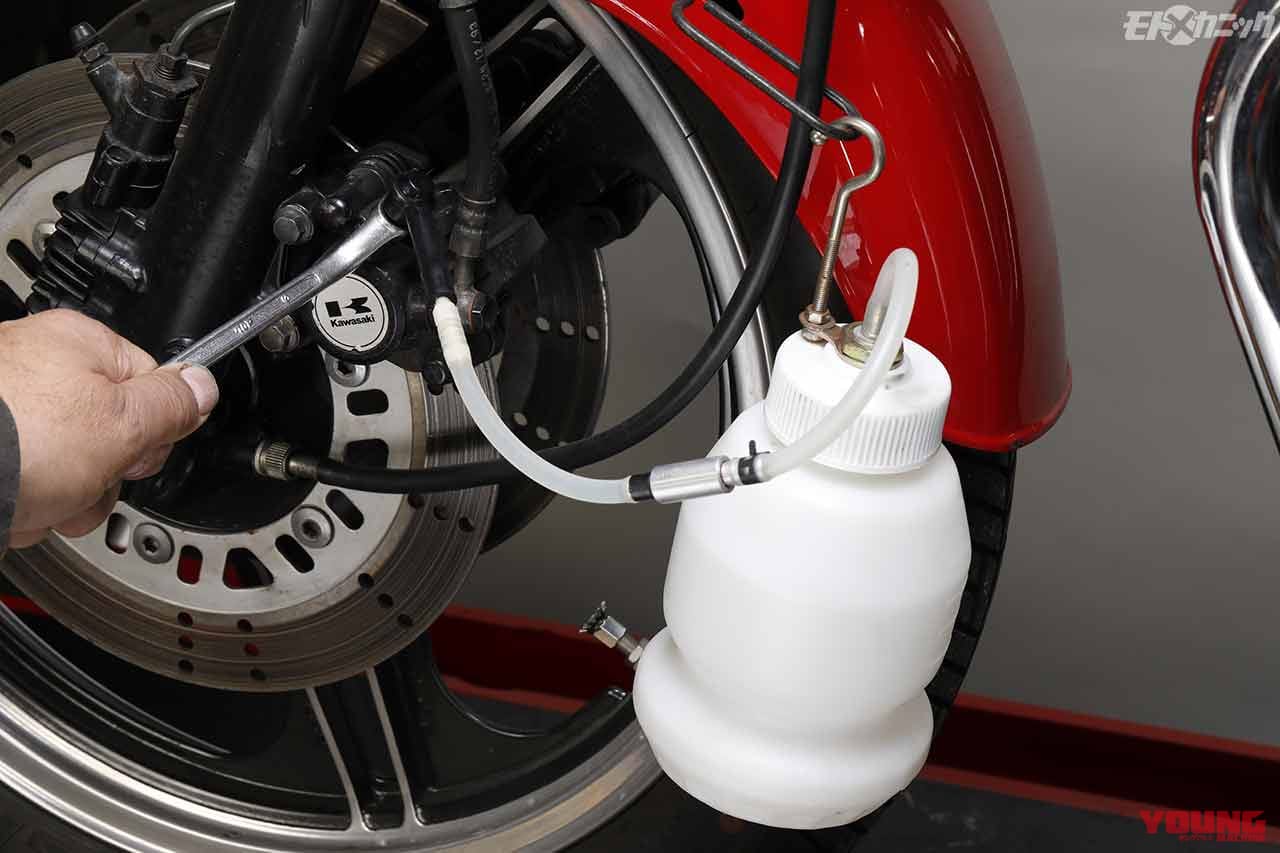 なにかと気を遣うブレーキフルードの交換を簡単確実に行える便利工具 7選 Webヤングマシン 最新バイク情報 なにかと気を遣うブレーキフルードの交換を簡単確実に行える便利工具 7選 Webヤングマシン 最新バイク情報