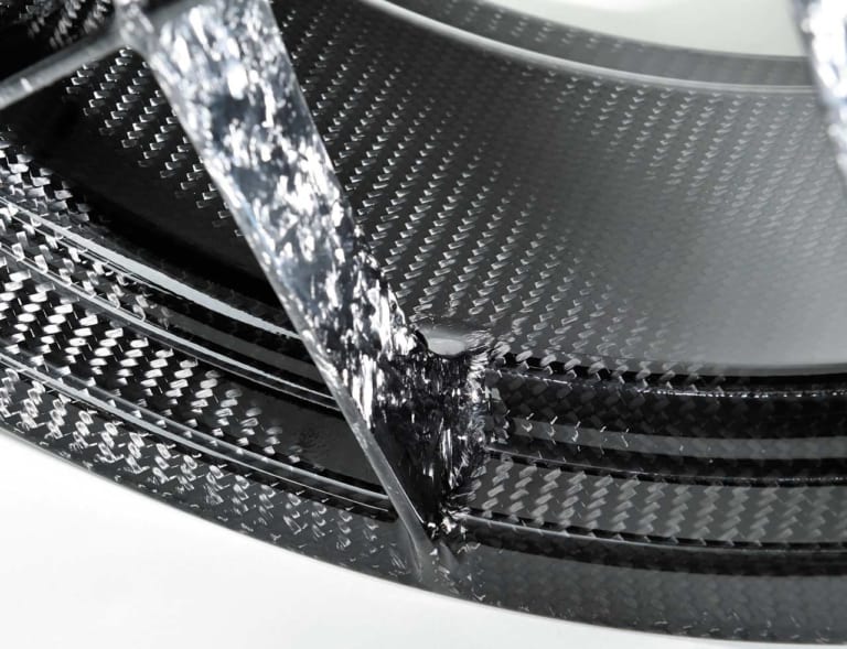 ロトボックスの超軽量カーボンホイール「バレット」最新作が日本上陸|ロトボックスの超軽量カーボンホイール「バレット」最新作が日本上陸