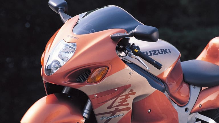 スズキ GSX1300Rハヤブサ|時代を拓いた革新のエポックマシン:スズキGSX1300Rハヤブサ【実測300km/h】