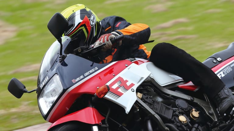 ヤマハ FZ750 ヤマハ4スト時代の幕開けを飾った記念碑モデル【’80s+青春名車購入ガイド】|ヤマハFZ750:国内に現存するタマ数は激減【’80年代青春名車購入ガイド】