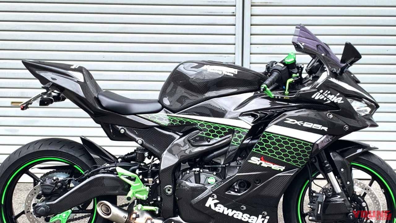 |A-TECHのフルカーボン外装!「ニンジャZX-25R」のシルエットが一気にレーシーに