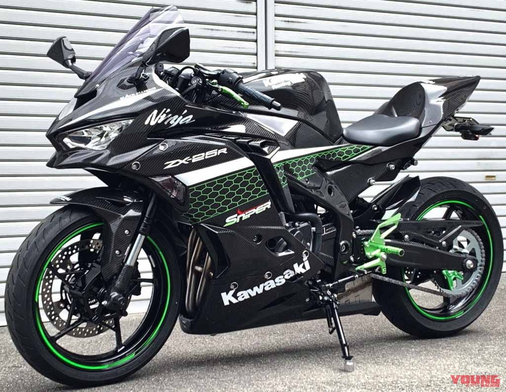 |A-TECHのフルカーボン外装!「ニンジャZX-25R」のシルエットが一気にレーシーに