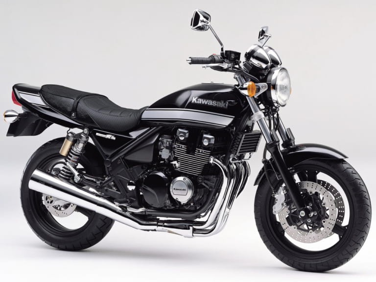 2005年モデルのゼファーχ(400)|カワサキ「Z900RS」歴代カラー大図鑑【ゼファー再降臨・2021年モデル】