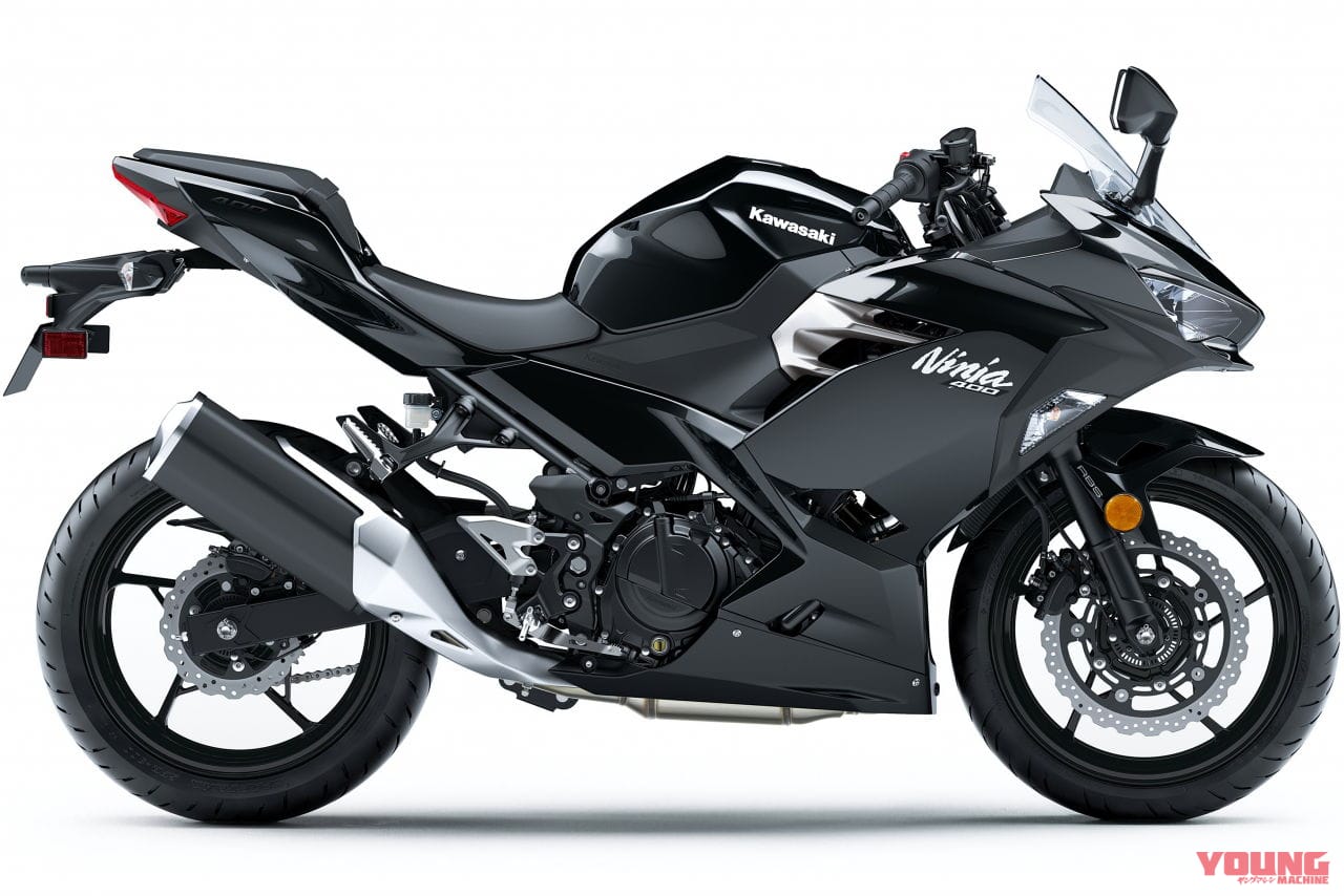 KAWASAKI Ninja 400|中古相場もわかる! カワサキ「ニンジャ400」歴代モデル図鑑【2021モデル:ツール感のあるティール色】