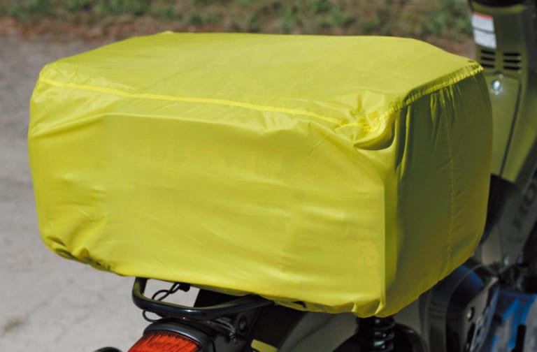 ゴールドウインモーターサイクル クロスオーバーリアバッグ35|マルチユースでソロキャンプにも使える35Lボックスリュック〈ゴールドウイン〉