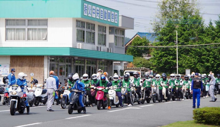 三ない運動をやめて交通安全教育に転換した埼玉県。高校生向け運転講習が2年目に|三ない運動をやめて交通安全教育に転換した埼玉県。高校生向け運転講習が2年目に