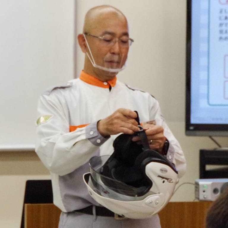 三ない運動をやめて交通安全教育に転換した埼玉県。高校生向け運転講習が2年目に|三ない運動をやめて交通安全教育に転換した埼玉県。高校生向け運転講習が2年目に