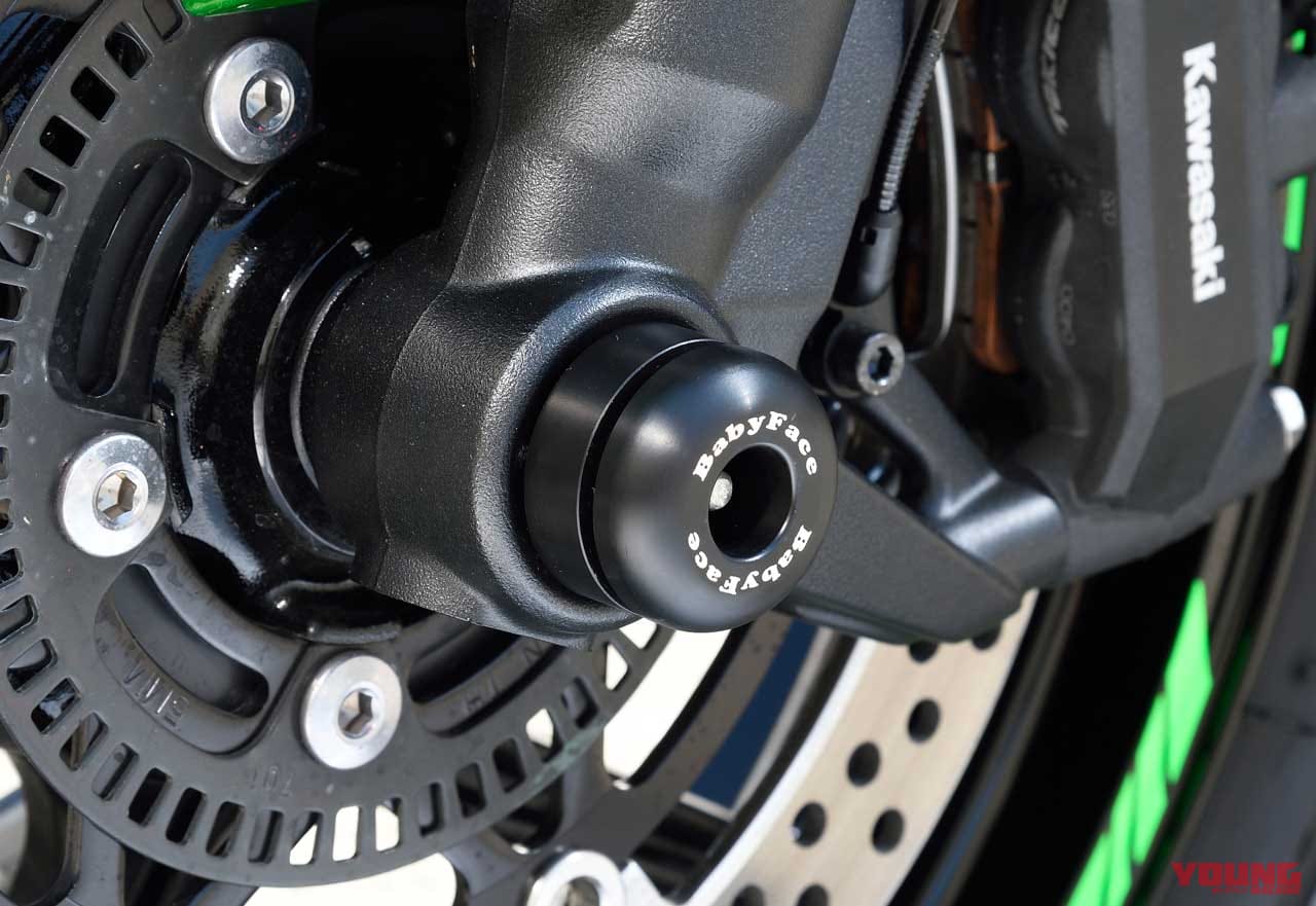 |ベビーフェイス ニンジャ1000SXカスタム【定番パーツで機能性/快適性を向上】