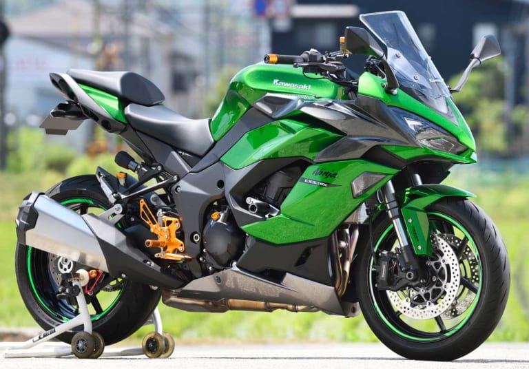 次世代SSツアラーをモディファイ【ベビーフェイス ニンジャ1000SX】|ベビーフェイス ニンジャ1000SXカスタム【定番パーツで機能性/快適性を向上】