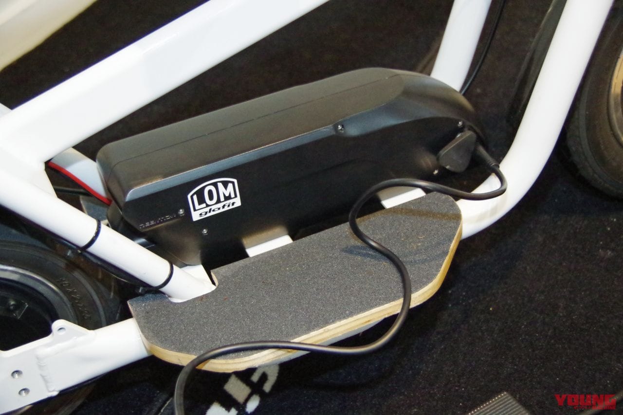 |立ち乗り電動スクーター「クロススクーター ロム」試乗レポート【チョイ乗りが楽しい原付】