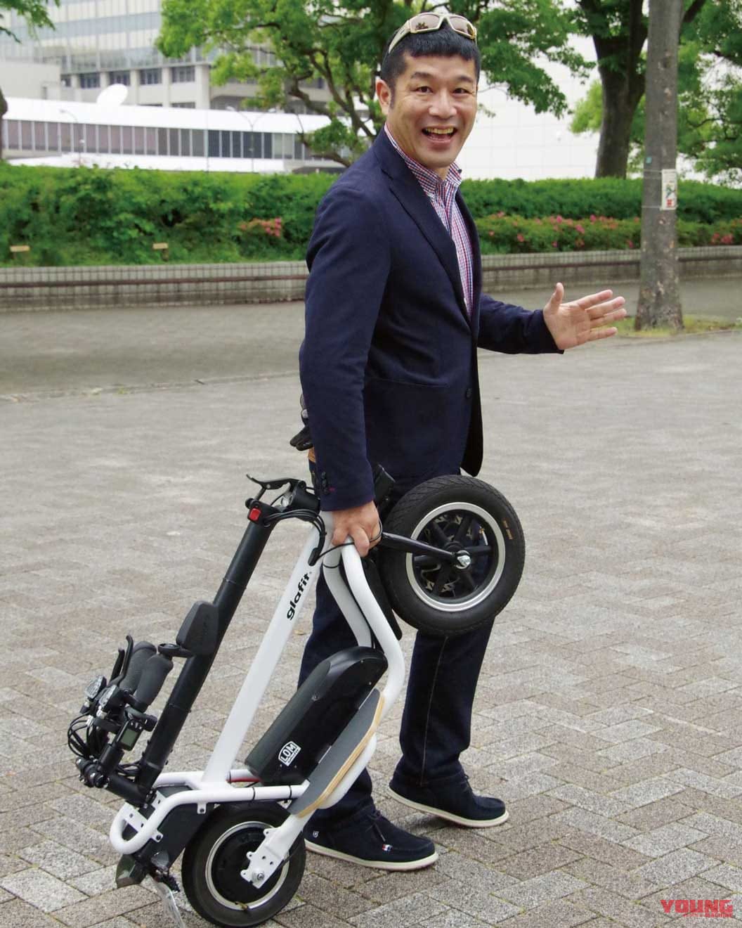 |立ち乗り電動スクーター「クロススクーター ロム」試乗レポート【チョイ乗りが楽しい原付】