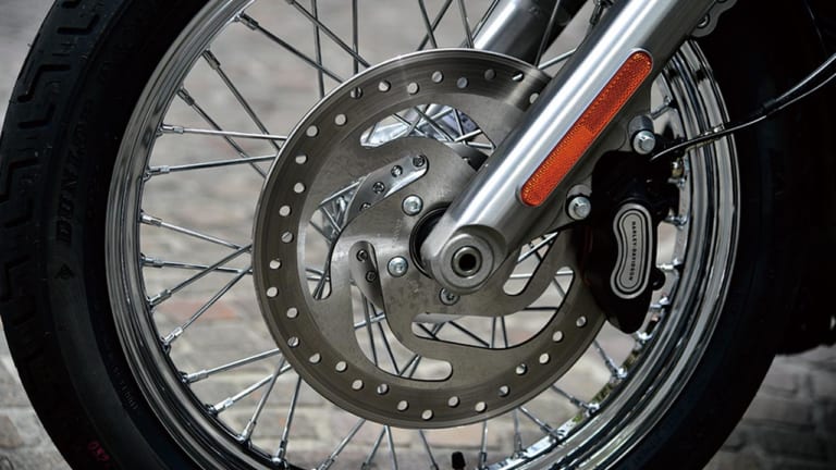 ハーレーダビッドソン FXST ソフテイルスタンダード|ハーレーダビッドソンFXSTソフテイルスタンダード試乗インプレ【軽快な車体で実力を発揮】