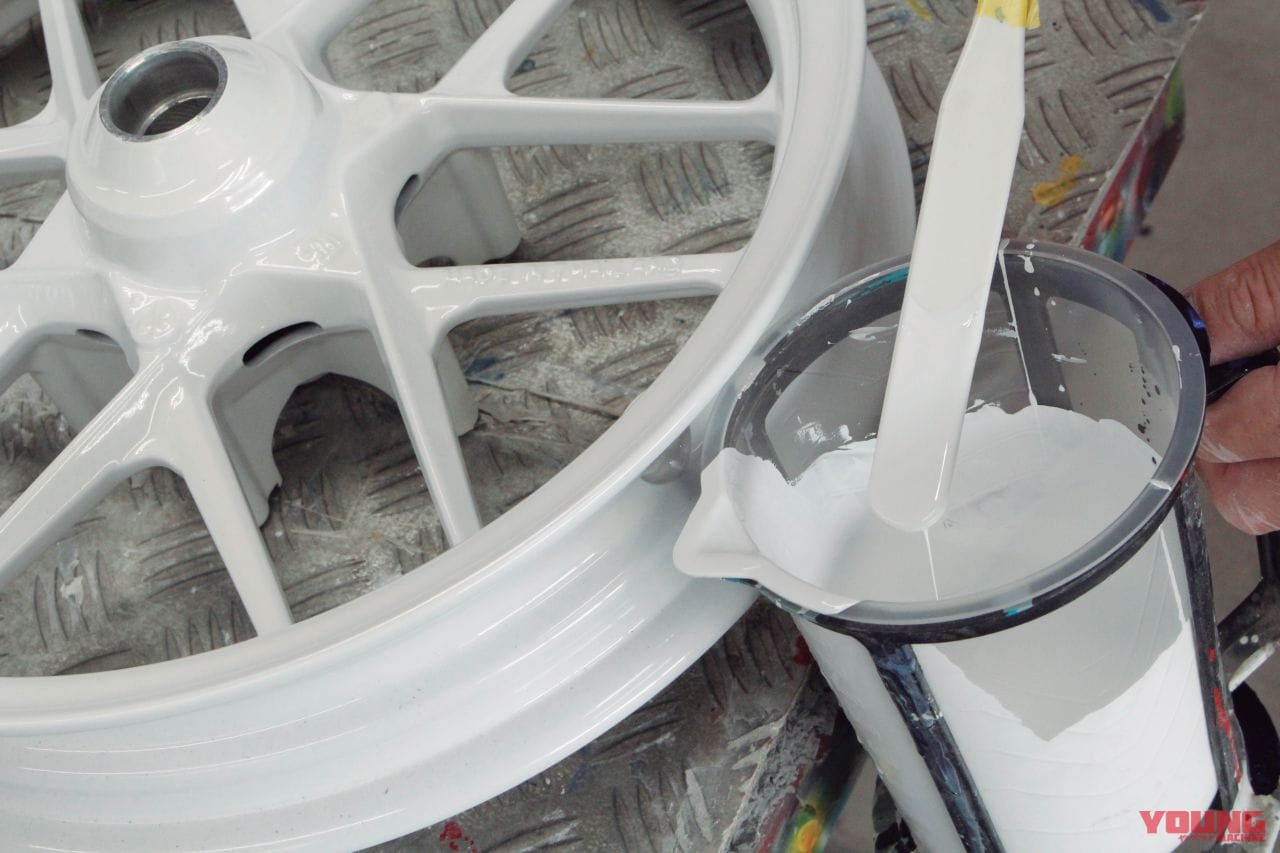 |YMラボ ADV150ラリーカスタムプロジェクト#6【ボディをパールホワイトペイント】