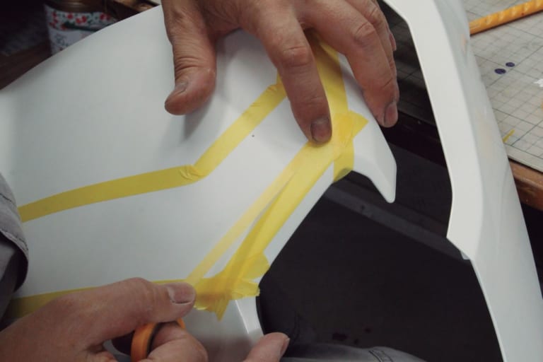 YMラボ ADV150ラリーカスタムプロジェクト〈グラフィック工程|ドリーム商會〉|YMラボ ADV150ラリーカスタムプロジェクト#7【グラフィックはペイント&デカール】