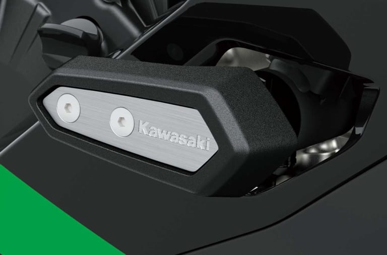 カワサキ ニンジャ ZX-25R フレームスライダー|ニンジャZX-25Rの純正アクセサリーでSTDもSE仕様に【クイックシフター装着もOK】