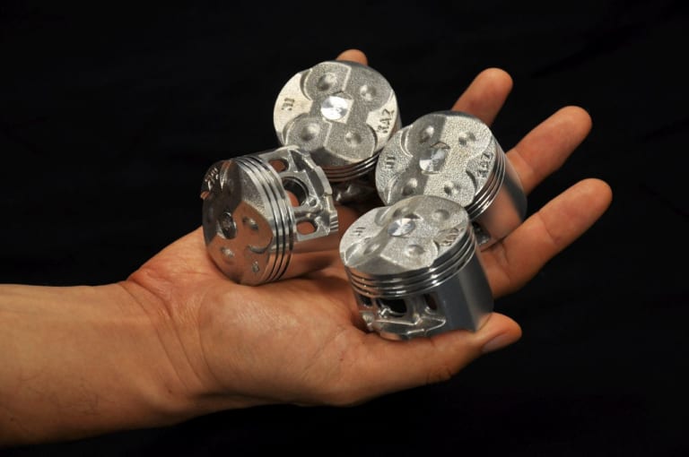 ニンジャZX-25Rの250cc直4エンジンはまさに破格だ【エンジン設計のプロが解説】|ニンジャZX-25Rの250cc直4エンジンはまさに破格だ【エンジン設計のプロが解説】