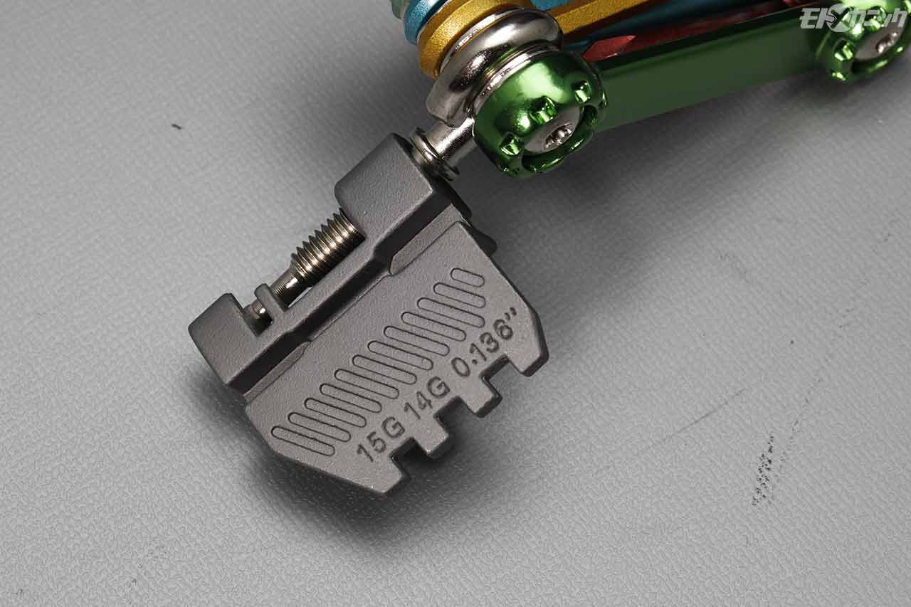 |180°ターン自在なバイクメンテ用超小型カメラ〈10万円台の画期的価格|シグネット〉