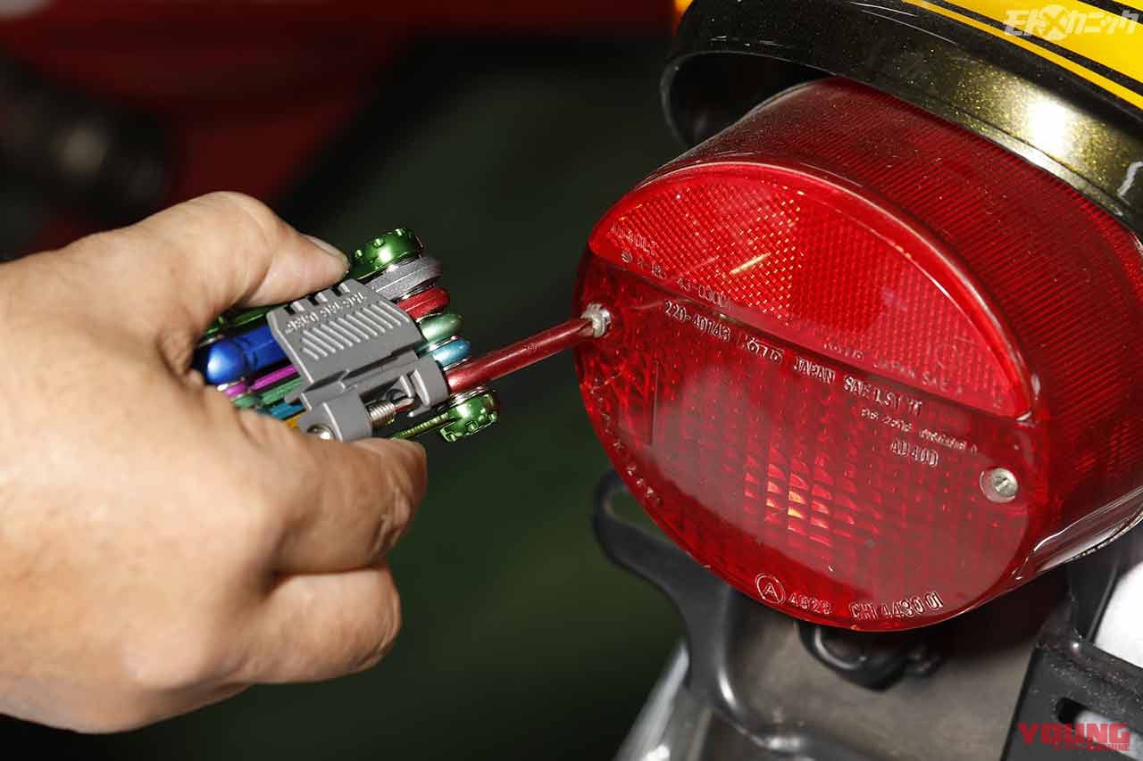 |180°ターン自在なバイクメンテ用超小型カメラ〈10万円台の画期的価格|シグネット〉