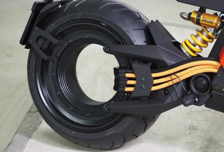 ヴァージモーターサイクルズ Verge TS|電動バイクが時代を変えるために必要なのは”強烈なインパクト”〈バイク新車近未来予想〉