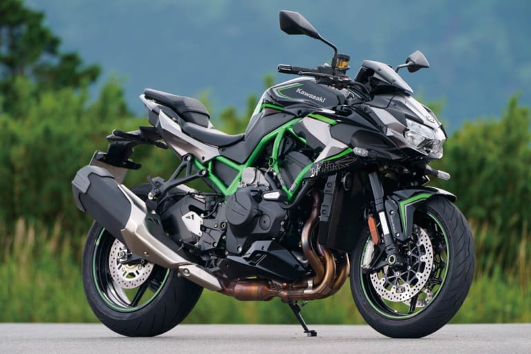 カワサキ Z H2|ドゥカティ ストリートファイターV4S公道試乗インプレ【カワサキZ H2と比較|前編】