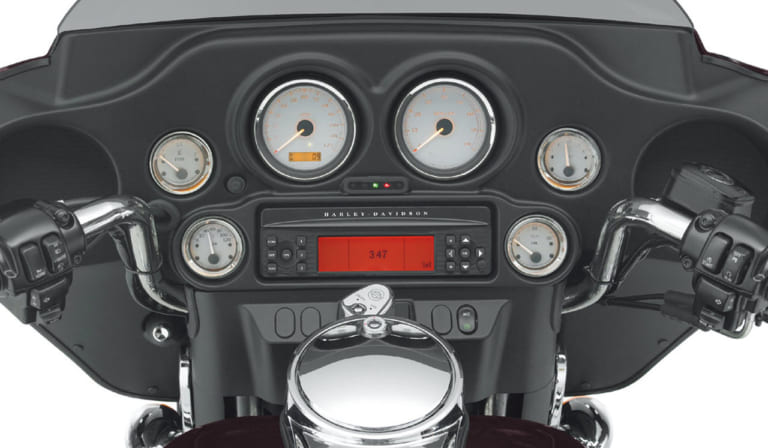 ハーレーダビッドソン '96~'13ツーリングシリーズ|独断と偏見で選んだ”カッコいいメーター”ベストテン【唯一無二の独自インターフェイス】
