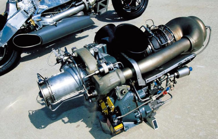 MTT 402RR|ブッ飛び歴代モンスターマシン×5選【常識外れの超弩級排気量/馬力/トルク】