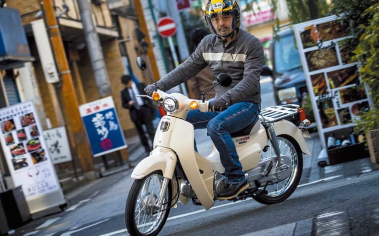 ホンダ スーパーカブ50|’20モデル スペックベストテン〈燃費編〉【カブファミリーはじめホンダが上位独占】