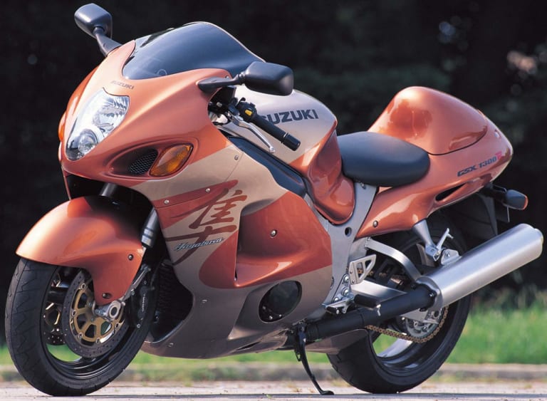 スズキ GSX1300Rハヤブサ|ヤングマシン歴代実測最高速ベストテン【21年間破られぬハヤブサの金字塔】
