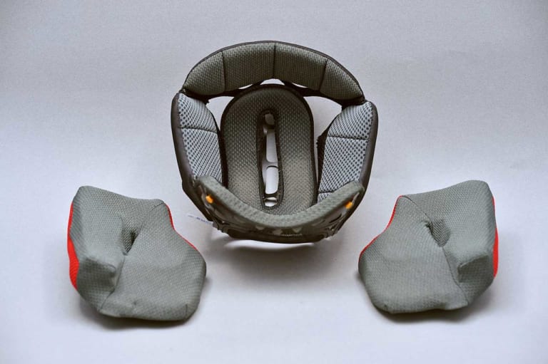 20最新オフロードヘルメットコレクション〈前編〉VFX-WR、AR1 etc