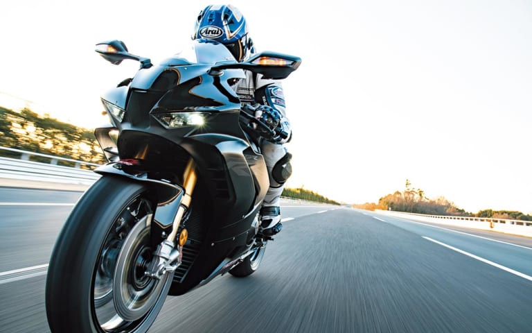 CBR1000RR-Rエンジンマニアック解説#6:RR-Rはなぜ「スムーズ」なのか?|CBR1000RR-Rエンジンマニアック解説#6:RR-Rはなぜ「スムーズ」なのか?