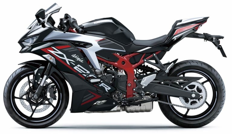 カワサキ ニンジャZX-25R SE|待望の4気筒250cc カワサキ ニンジャZX-25Rが本日発売〈82万5000円〜〉