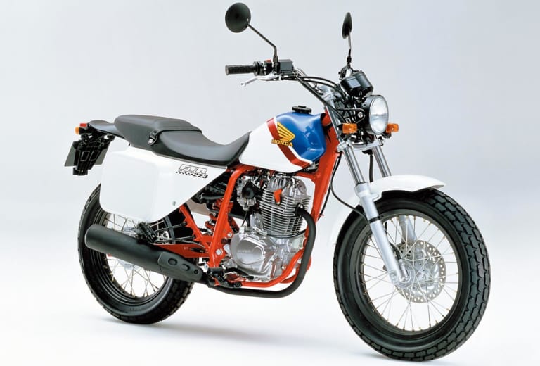 ホンダ FTR223|独断と偏見で選んだ”モビルスーツに似ている”バイク ベストテン