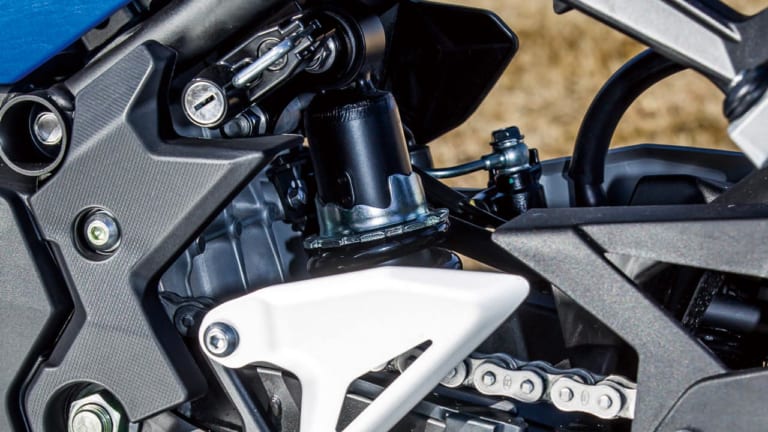 カワサキ ニンジャ250|ニンジャZX-25R vs 250/400同門比較【Ninja400に車体で勝るか?】