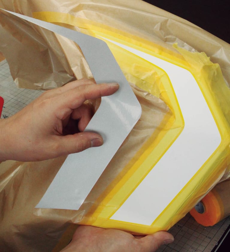 YMラボ ADV150ラリーカスタムプロジェクト〈グラフィック工程|ドリーム商會〉|YMラボ ADV150ラリーカスタムプロジェクト#7【グラフィックはペイント&デカール】