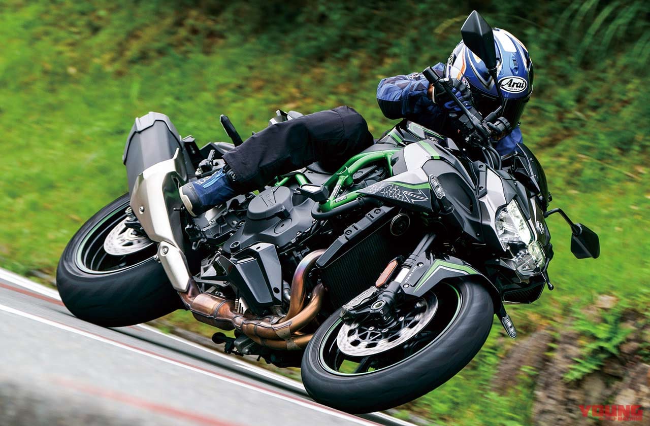 カワサキ ZH2|ドゥカティ ストリートファイターV4S公道試乗インプレ【カワサキZ H2と比較|後編】