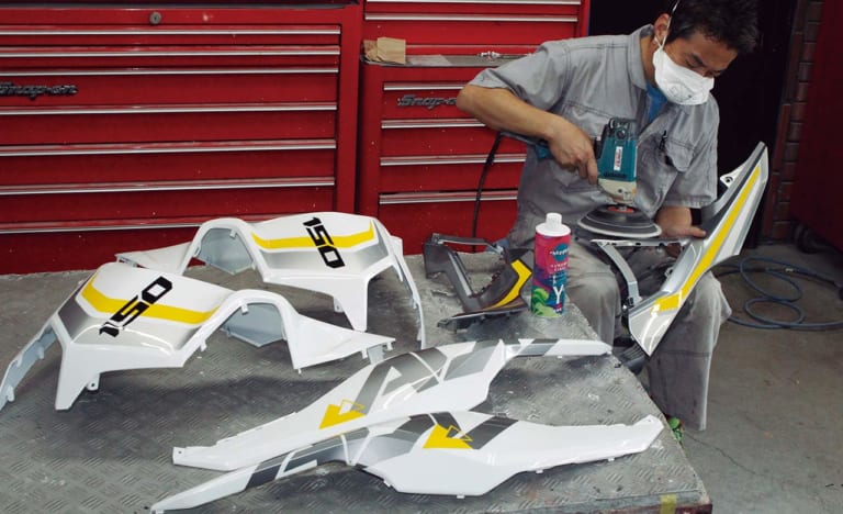 YMラボ ADV150ラリーカスタムプロジェクト#7【グラフィックはペイント&デカール】|YMラボ ADV150ラリーカスタムプロジェクト#7【グラフィックはペイント&デカール】