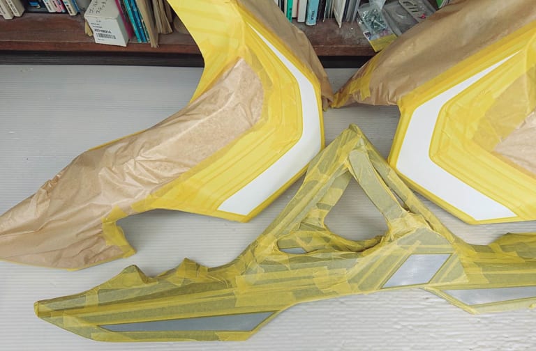 YMラボ ADV150ラリーカスタムプロジェクト〈グラフィック工程|ドリーム商會〉|YMラボ ADV150ラリーカスタムプロジェクト#7【グラフィックはペイント&デカール】